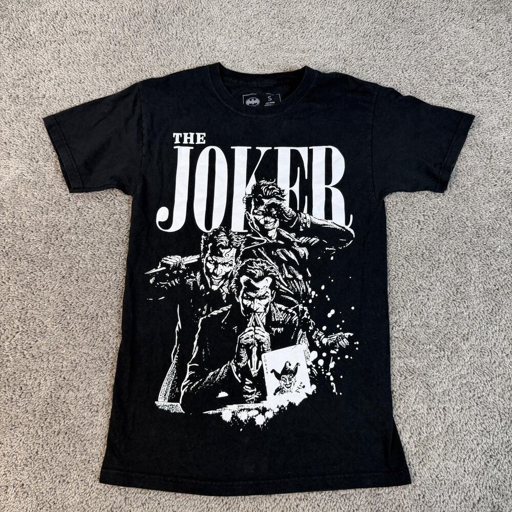 Batman Joker CVLA Shirt Mens S Black The Joker Graphic Crew Neck Tagless Cotton